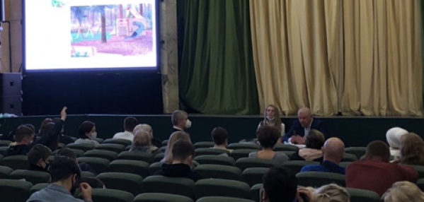 Общественное обсуждение благоустройства спорт-ядра в Кузьминском лесу